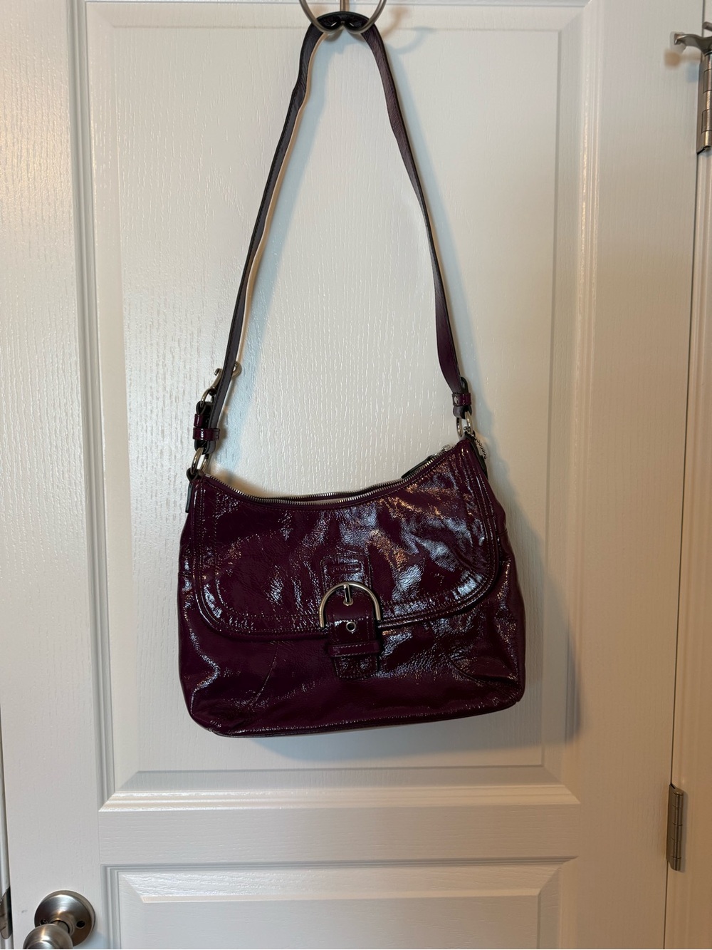 Coach Patent Leather Shoulder Bag in Deep Plum with Wristlet - Picture 6 of 6